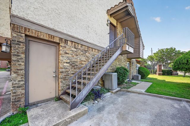 336 Melrose Drive 21D, Richardson, TX 75080