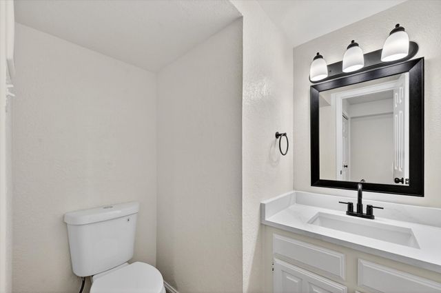 336 Melrose Drive 21D, Richardson, TX 75080