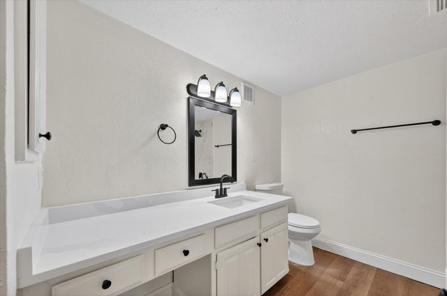 336 Melrose Drive 21D, Richardson, TX 75080