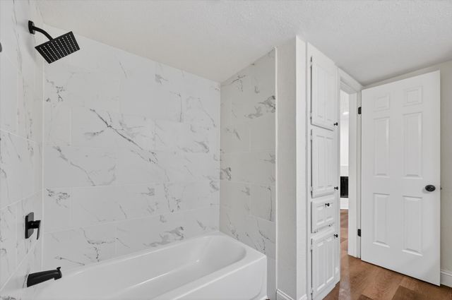 336 Melrose Drive 21D, Richardson, TX 75080
