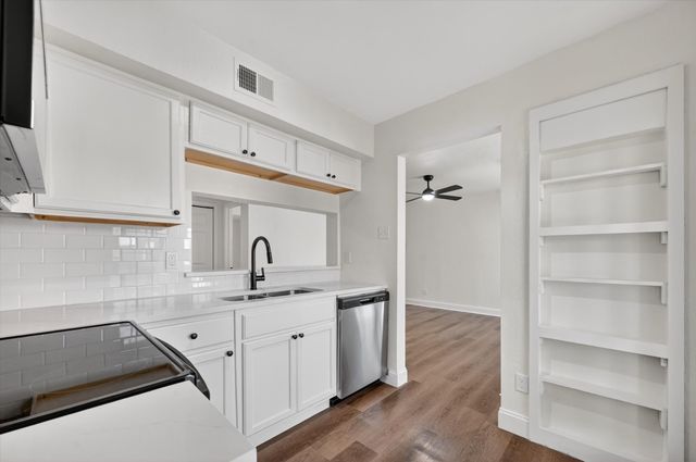 336 Melrose Drive 21D, Richardson, TX 75080
