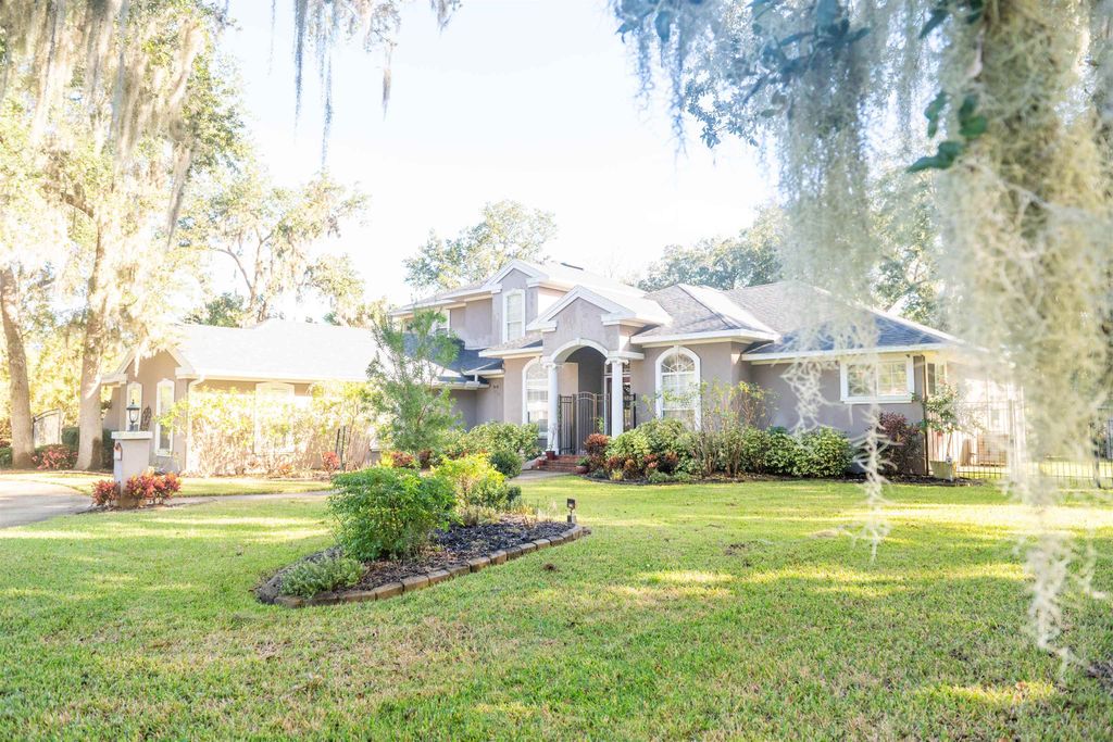 707 Standish Dr, St Augustine, FL 32086