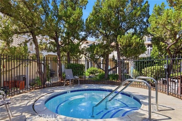 4900 N Grand 103, Covina, CA 91724