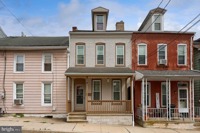 314 PERRY ST, Columbia, PA 17512