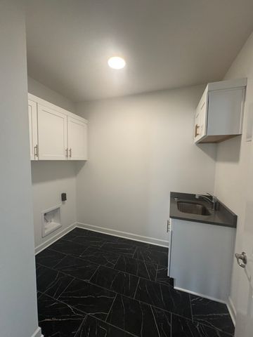 6193 Parkhaven Blvd, Hermitage, TN 37076
