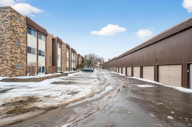 12930 Nicollet Avenue 201, Burnsville, MN 55337