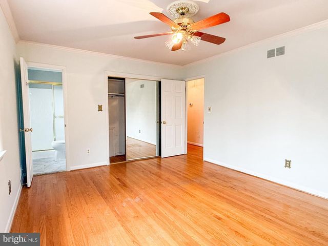 3106 HUNT RD, Oakton, VA 22124