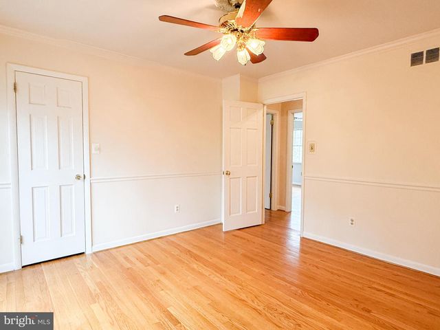 3106 HUNT RD, Oakton, VA 22124