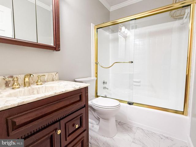 3106 HUNT RD, Oakton, VA 22124