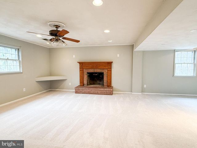 3106 HUNT RD, Oakton, VA 22124