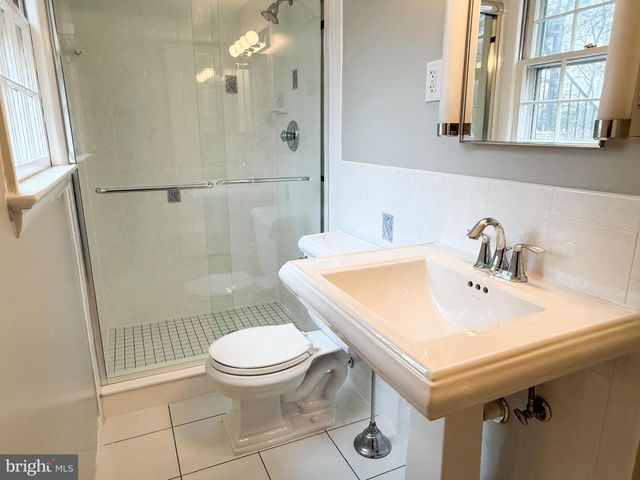 3106 HUNT RD, Oakton, VA 22124