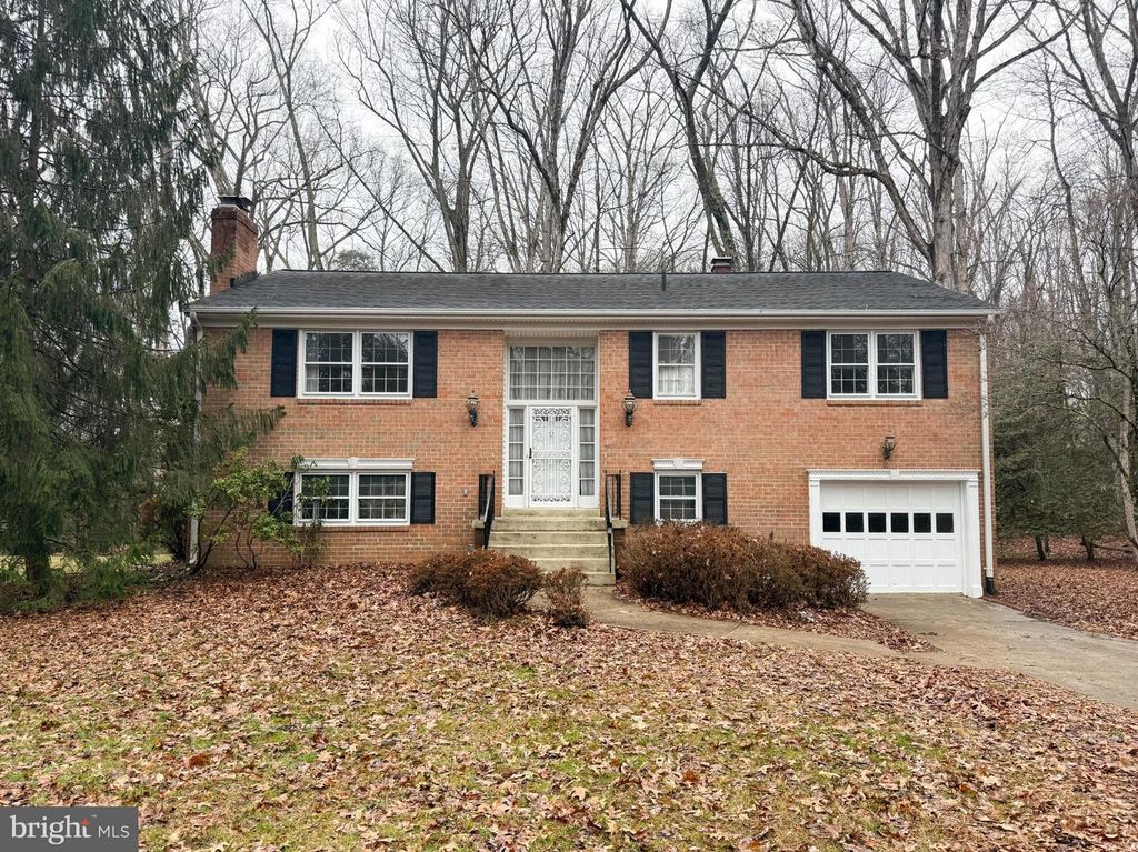 3106 HUNT RD, Oakton, VA 22124