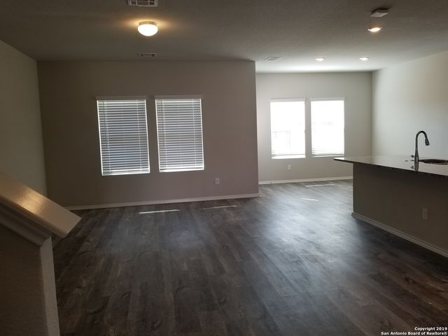 455 Agave Flats Dr, New Braunfels, TX 78130