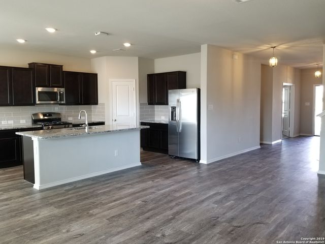 455 Agave Flats Dr, New Braunfels, TX 78130