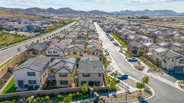 29566 Nini Ct, Winchester, CA 92596