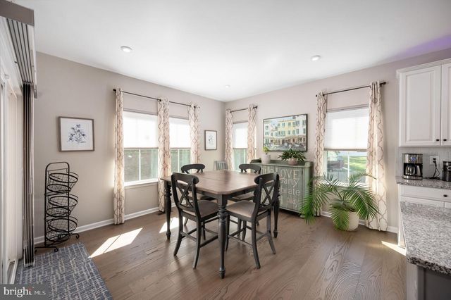 5206 MULBERRY DR, Fredericksburg, VA 22407