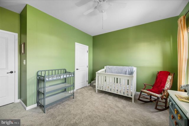 5206 MULBERRY DR, Fredericksburg, VA 22407