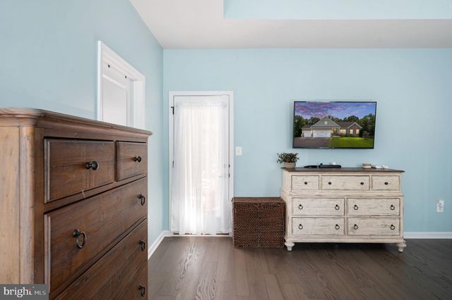 5206 MULBERRY DR, Fredericksburg, VA 22407