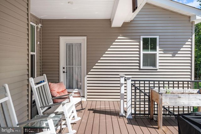 5206 MULBERRY DR, Fredericksburg, VA 22407