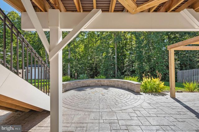 5206 MULBERRY DR, Fredericksburg, VA 22407
