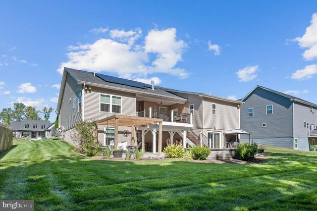 5206 MULBERRY DR, Fredericksburg, VA 22407