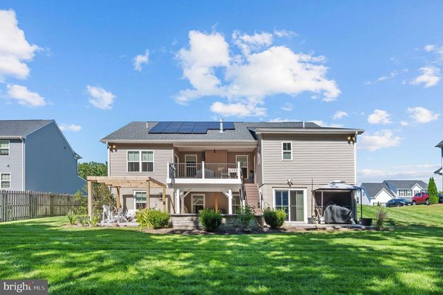 5206 MULBERRY DR, Fredericksburg, VA 22407