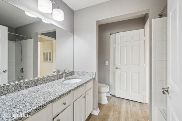 13700 RICHMOND PARK Drive N 1207, Jacksonville, FL 32224