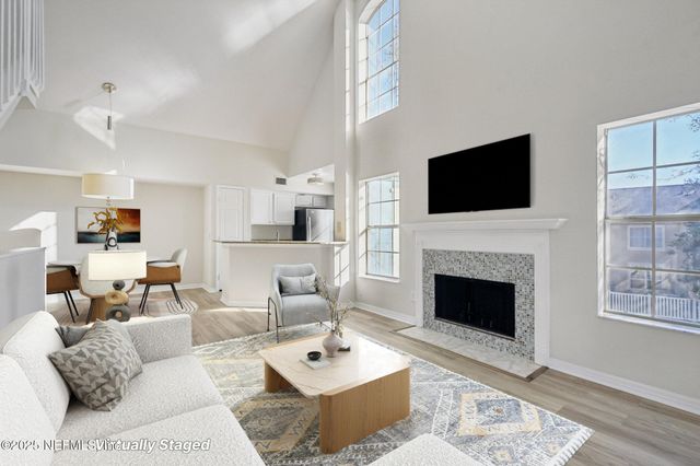 13700 RICHMOND PARK Drive N 1207, Jacksonville, FL 32224