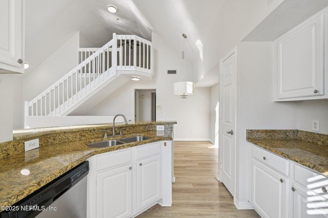 13700 RICHMOND PARK Drive N 1207, Jacksonville, FL 32224