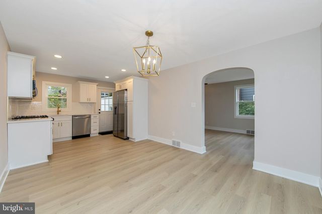 516 BETTLEWOOD AVE, Collingswood, NJ 08108