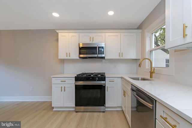 516 BETTLEWOOD AVE, Collingswood, NJ 08108