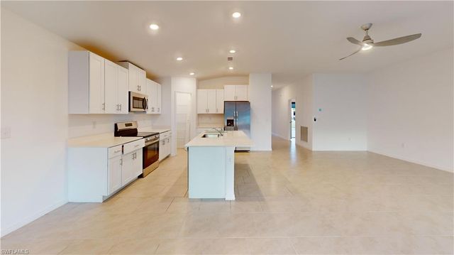 1908 NW 26th PL, Cape Coral, FL 33993