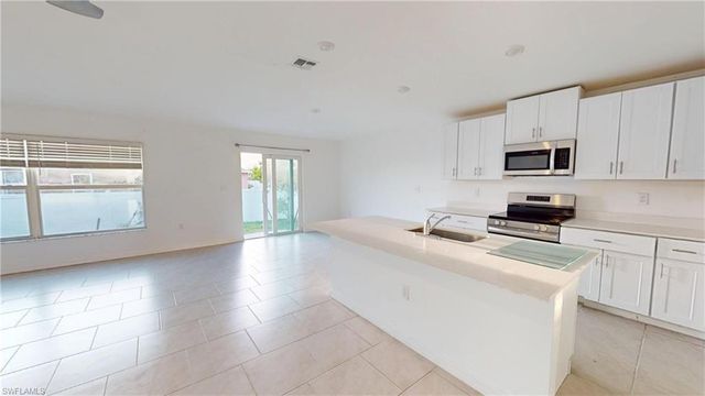 1908 NW 26th PL, Cape Coral, FL 33993