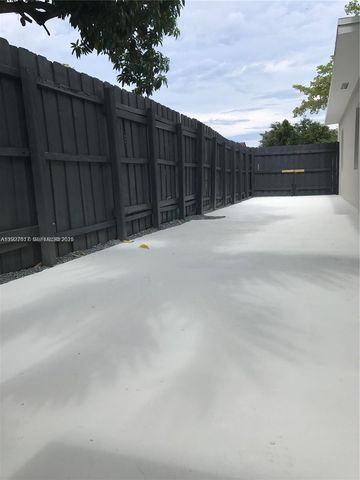 13560 NW 2nd Ave, North Miami, FL 33168