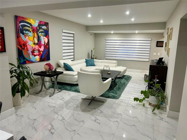 13560 NW 2nd Ave, North Miami, FL 33168