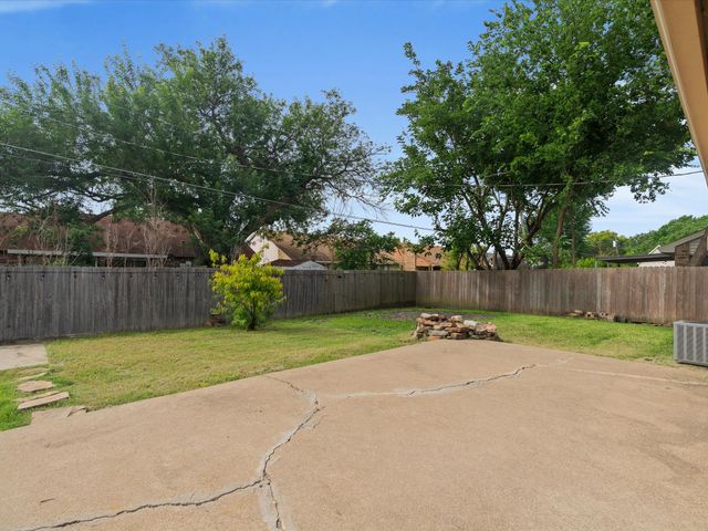 608 Ponderosa Drive, Forney, TX 75126