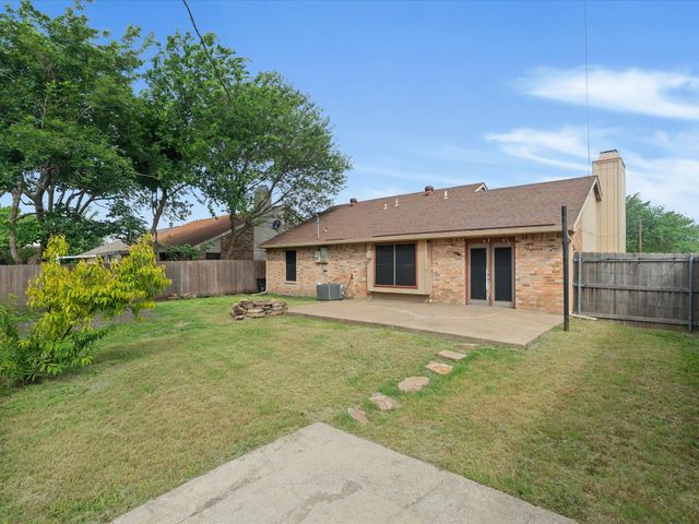 608 Ponderosa Drive, Forney, TX 75126