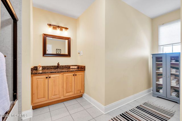 2281 Clover Hill Lane, Toms River, NJ 08755