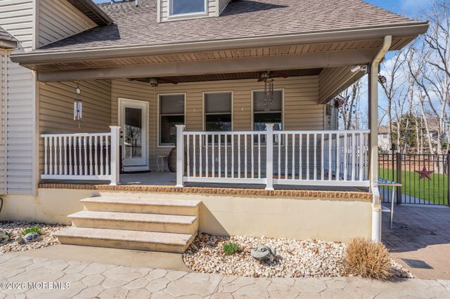 2281 Clover Hill Lane, Toms River, NJ 08755