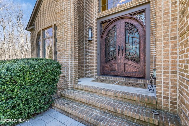 2281 Clover Hill Lane, Toms River, NJ 08755