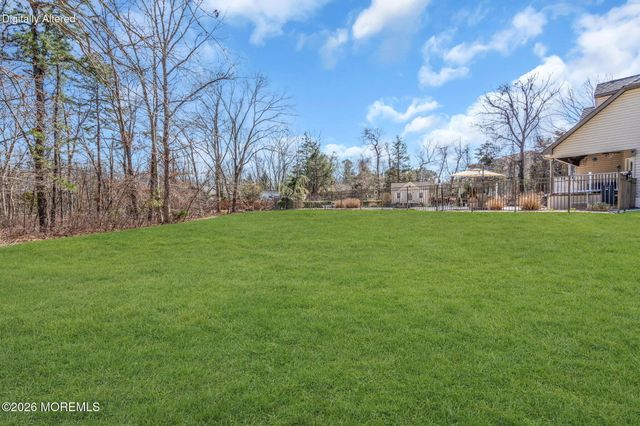 2281 Clover Hill Lane, Toms River, NJ 08755