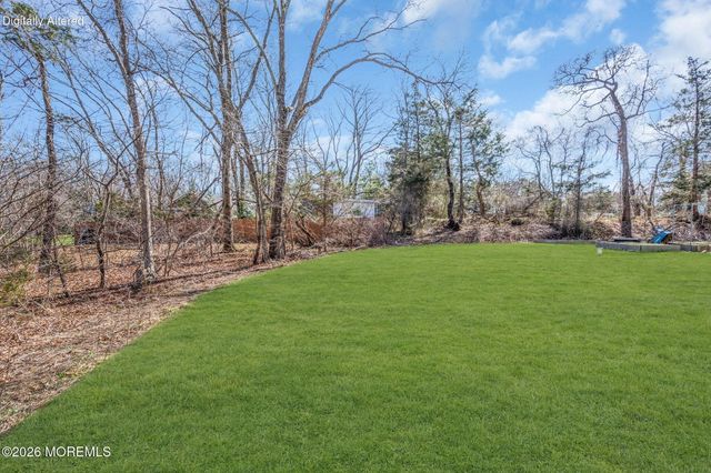 2281 Clover Hill Lane, Toms River, NJ 08755