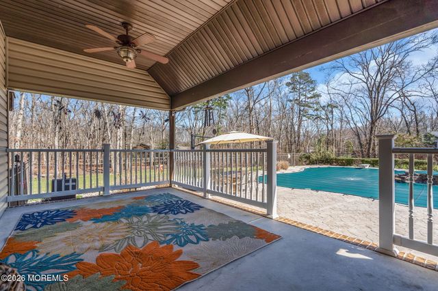 2281 Clover Hill Lane, Toms River, NJ 08755