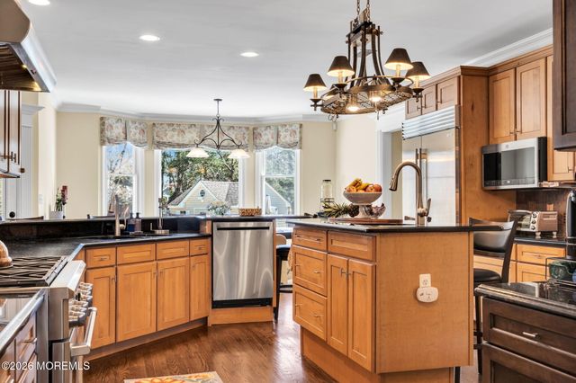 2281 Clover Hill Lane, Toms River, NJ 08755