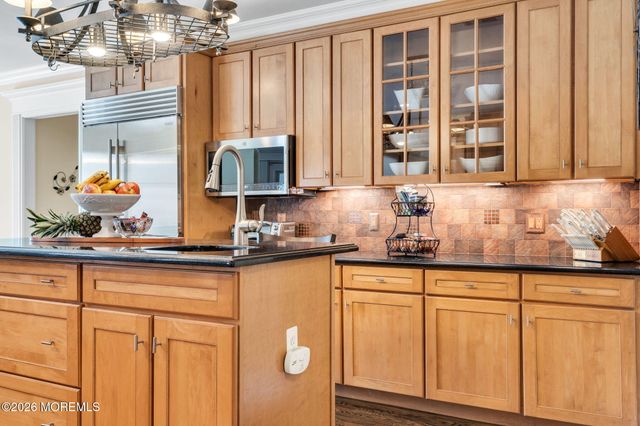 2281 Clover Hill Lane, Toms River, NJ 08755