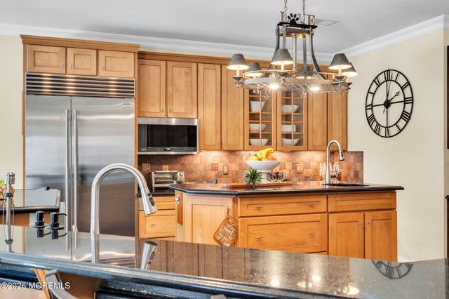 2281 Clover Hill Lane, Toms River, NJ 08755