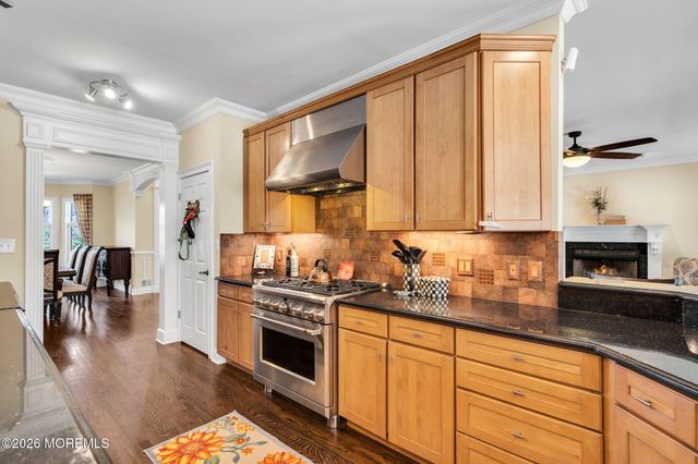 2281 Clover Hill Lane, Toms River, NJ 08755