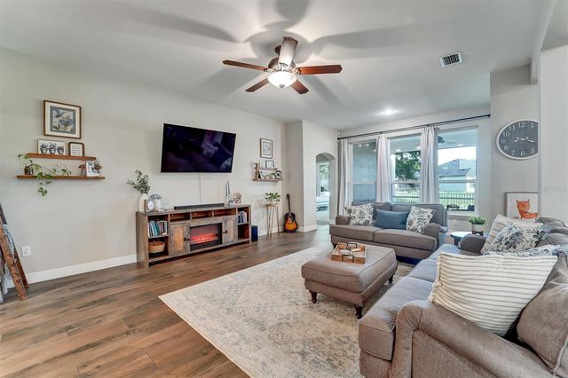7136 DERWENT GLEN CIRCLE, Land O Lakes, FL 34637