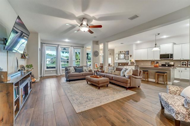 7136 DERWENT GLEN CIRCLE, Land O Lakes, FL 34637