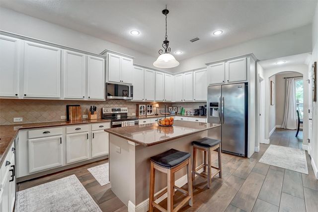 7136 DERWENT GLEN CIRCLE, Land O Lakes, FL 34637